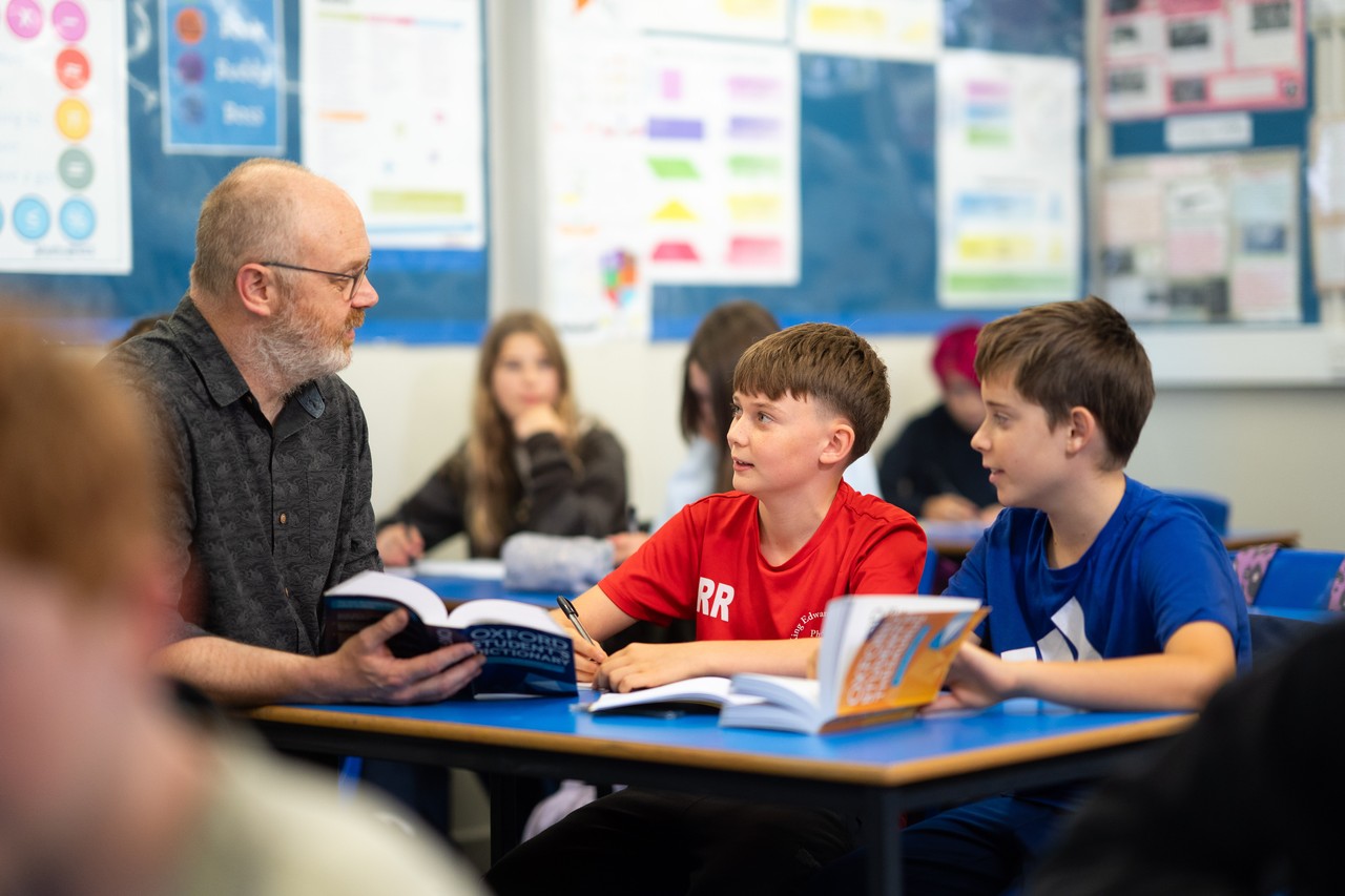  Teacher with students