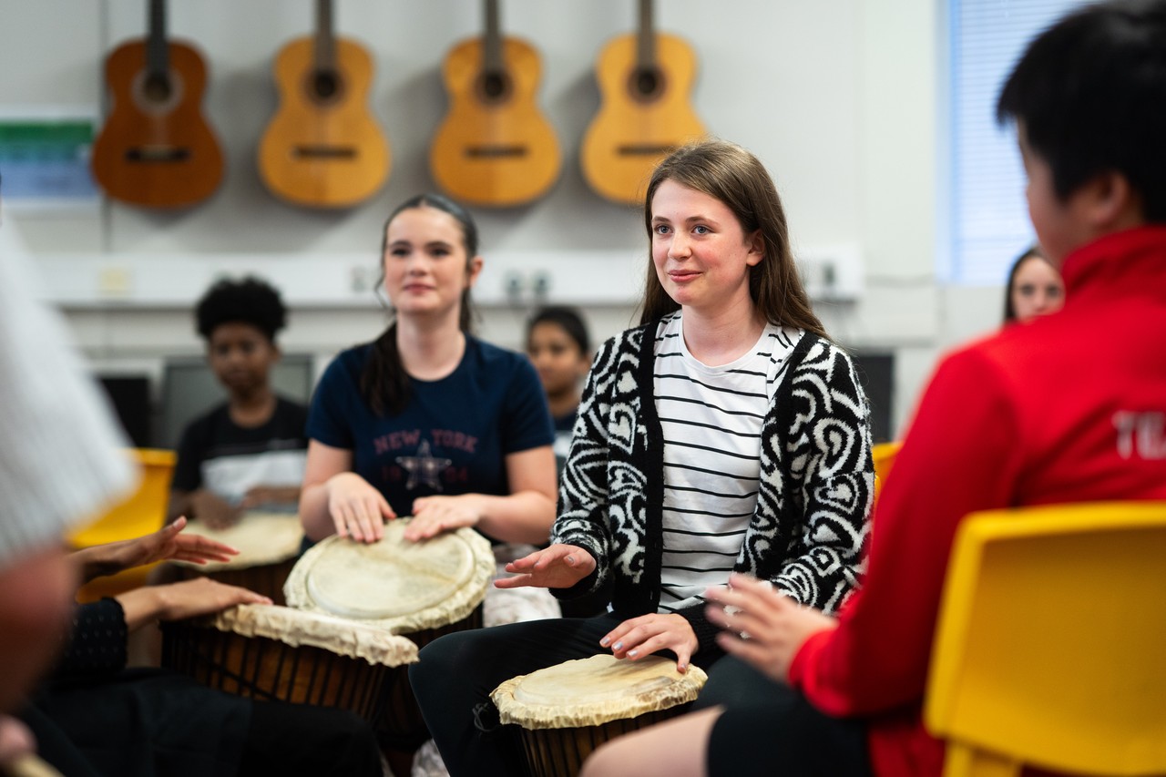 Student in music - lower